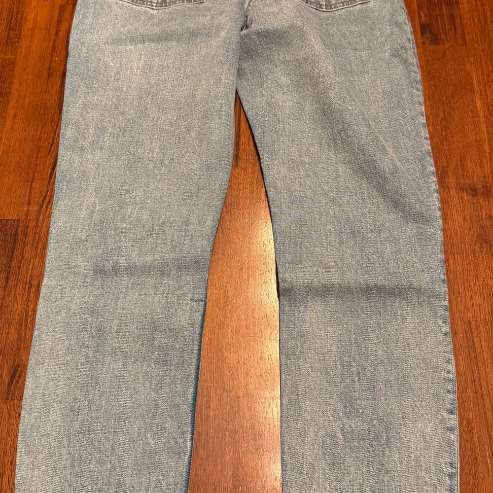 Abercrombie & Fitch Women’s The Skinny High Rise Light Wash Jeans - Picture 7 of 8